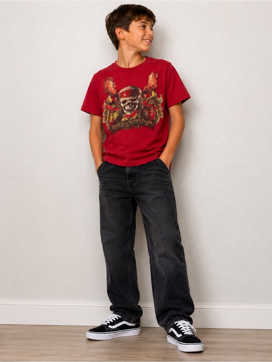 Disney Other - Disney Pirates of the Caribbean Skull Graphic T Shirt Red Boys Small